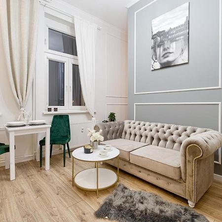 Niron Apartament Dom Z Papieru Sztokholm Pila Ngoại thất bức ảnh